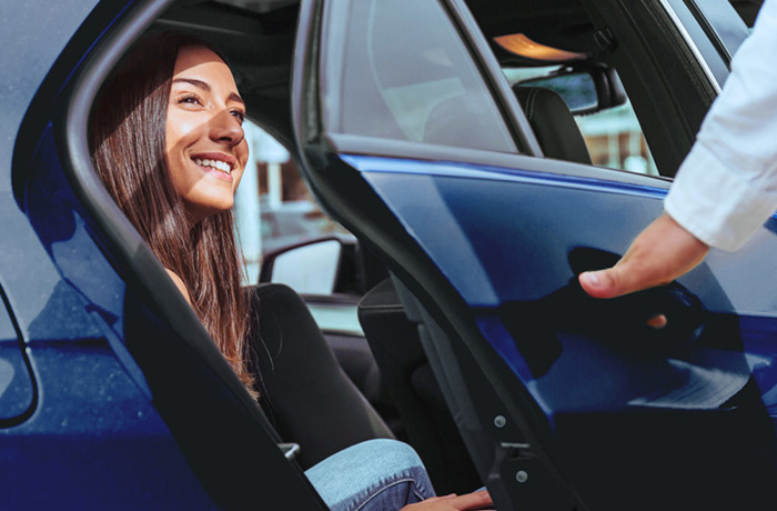 نقل وصول مطار القاهرة