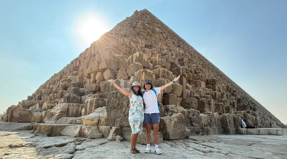 2 day tour package to Giza Pyramids and Old Cairo