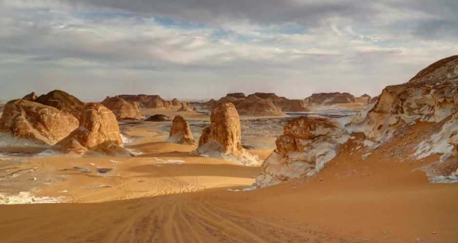 4 Days Egypt Itinerary Cairo and the white desert