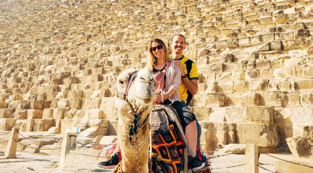 Trip to Giza Pyramids and the Grand Egyptian Museum from Hurghada