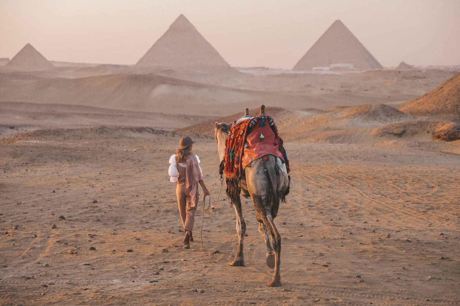 Trip to the Pyramids of Giza from Cairo