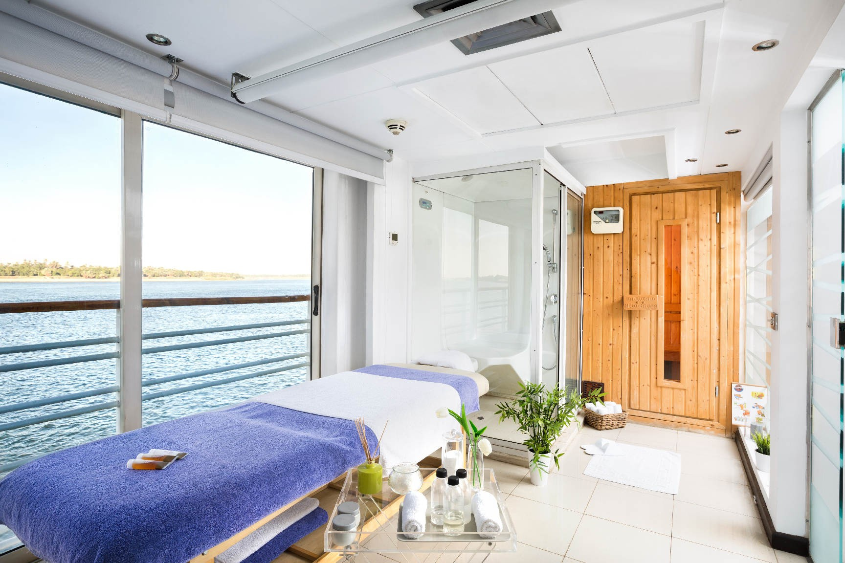 4 tägige Nilkreuzfahrt von Assuan nach Luxor an Bord der MS Farah