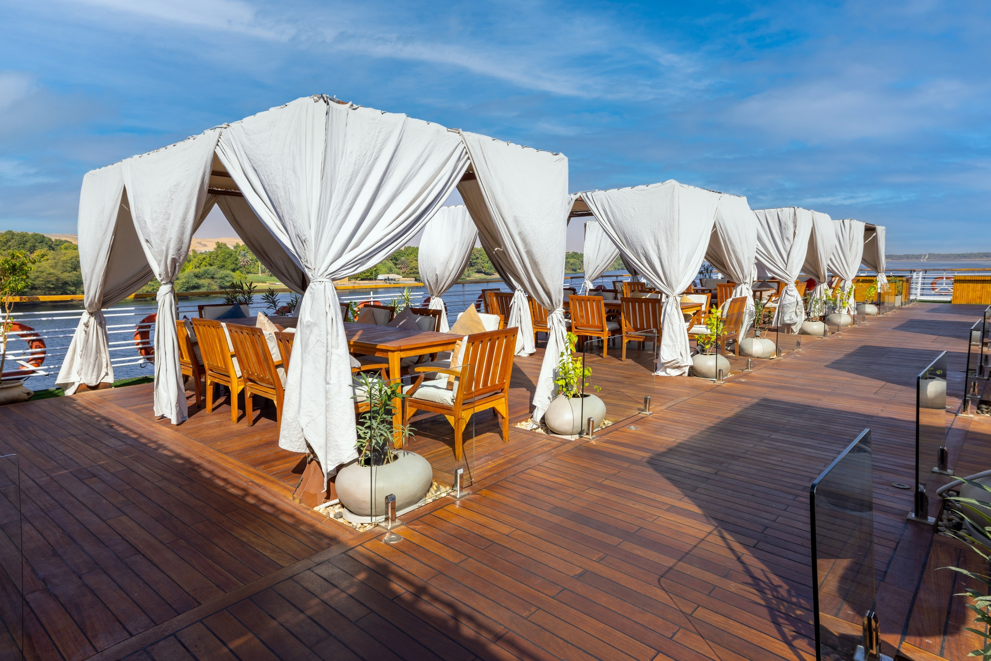 4 tägige Nilkreuzfahrt von Assuan nach Luxor an Bord der MS Farah