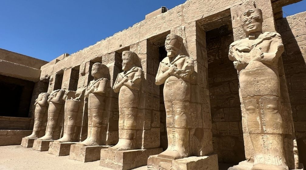 4 tägiger Ausflug nach Luxor und Assuan mit Abu Simbel von Kairo mit dem Flugzeug