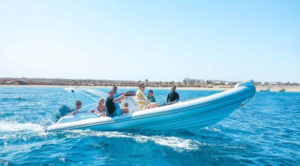 Finden Sie den Dugong in Marsa Alam mit dem Schnellboot
