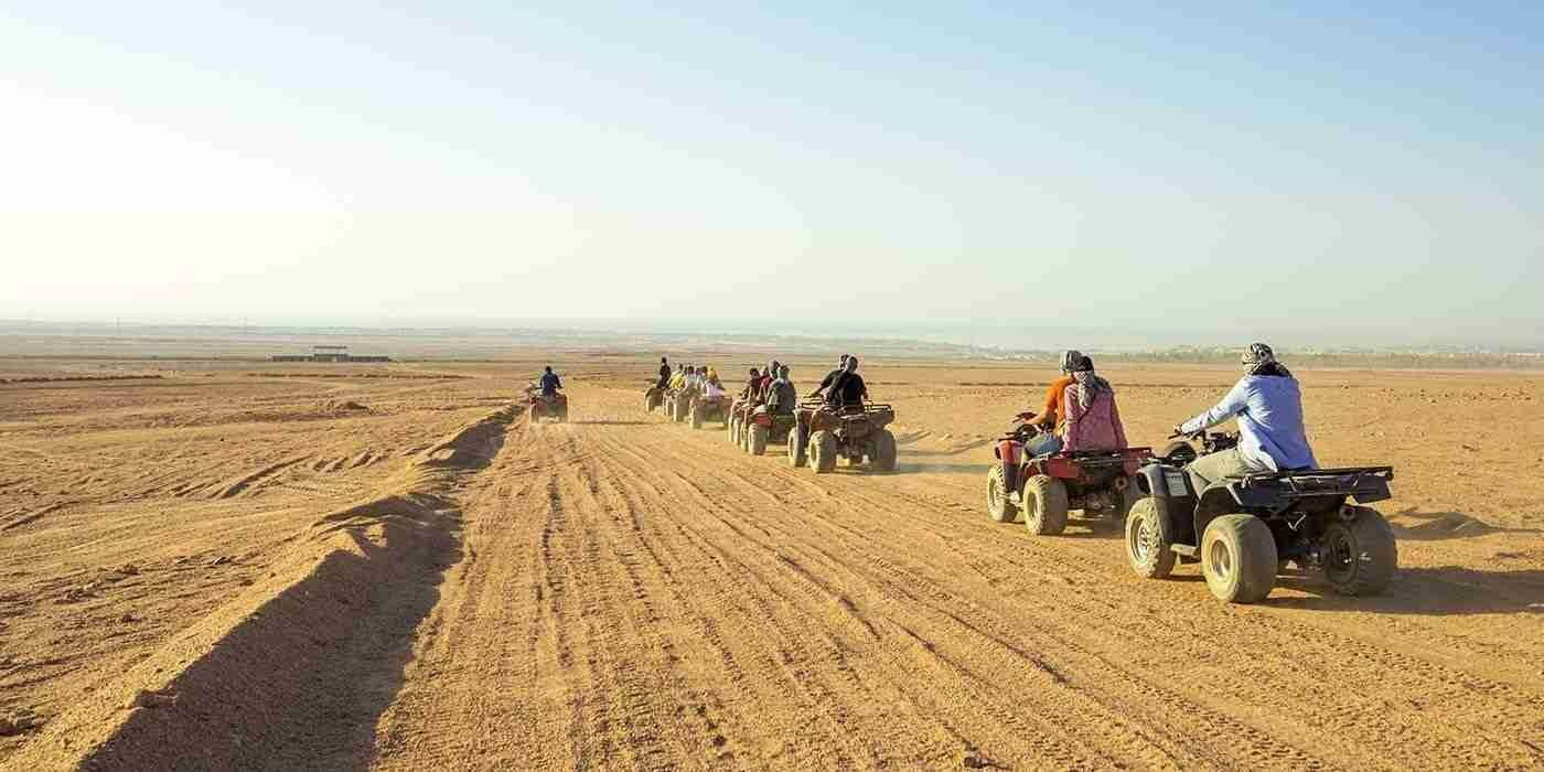 Excursión matutina de safari desde Marsa Alam por el desierto en quad