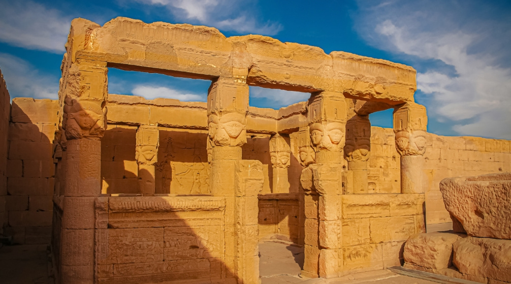 Excursión privada de un día a los templos de Dendera y Abydos desde Luxor