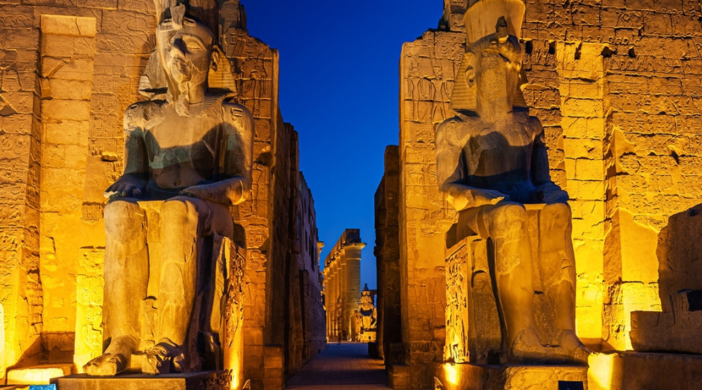 Spectacle son et lumière de Karnak depuis Louxor