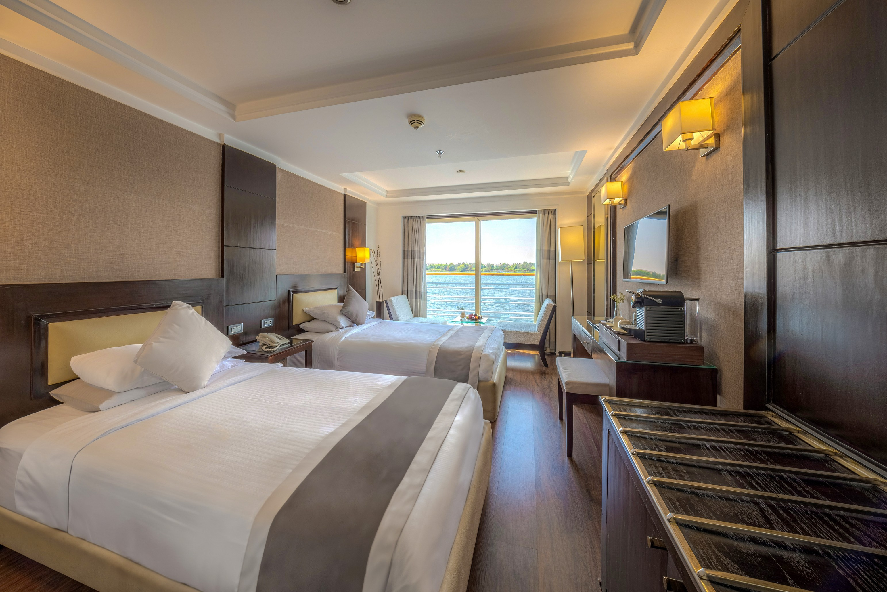 5 Days Nile cruise from Luxor to Aswan on Farah Nile cruise