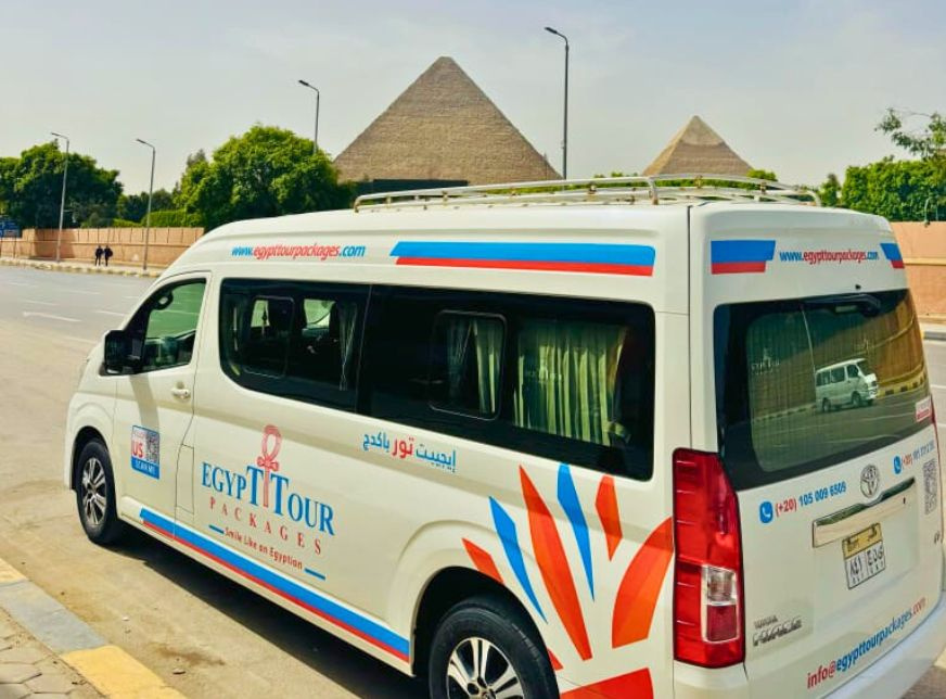 Trip to Giza Pyramids and Step Pyramid From Alexandria Port